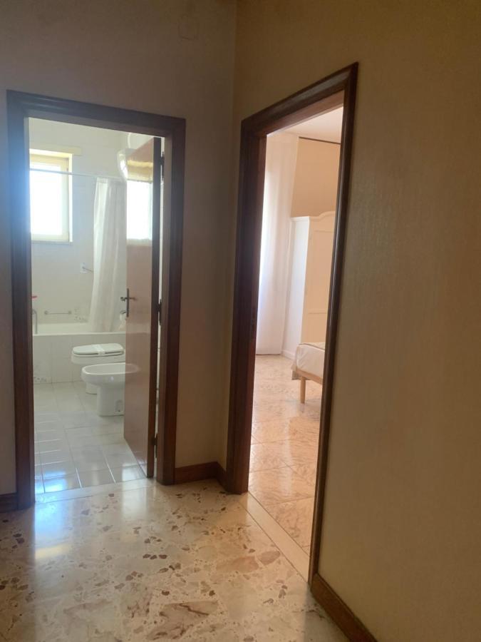 Porta Napoli Rooms Lecce Exterior foto